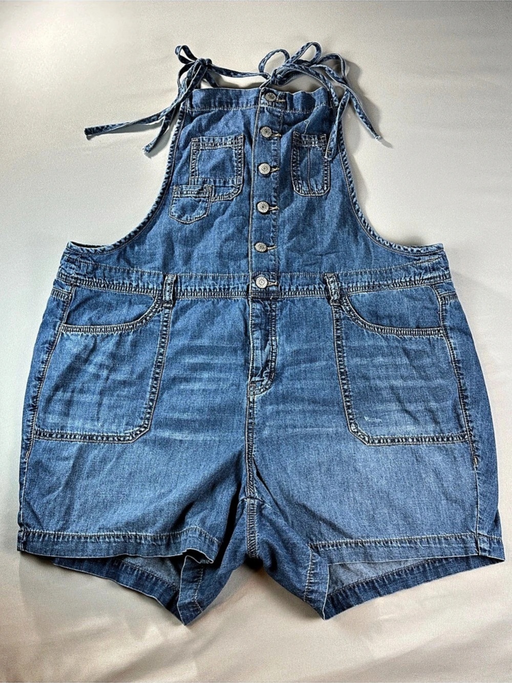 Torrid Shortalls Overalls Size 14 Lightweight Denim Shortall Blue Tie Closure